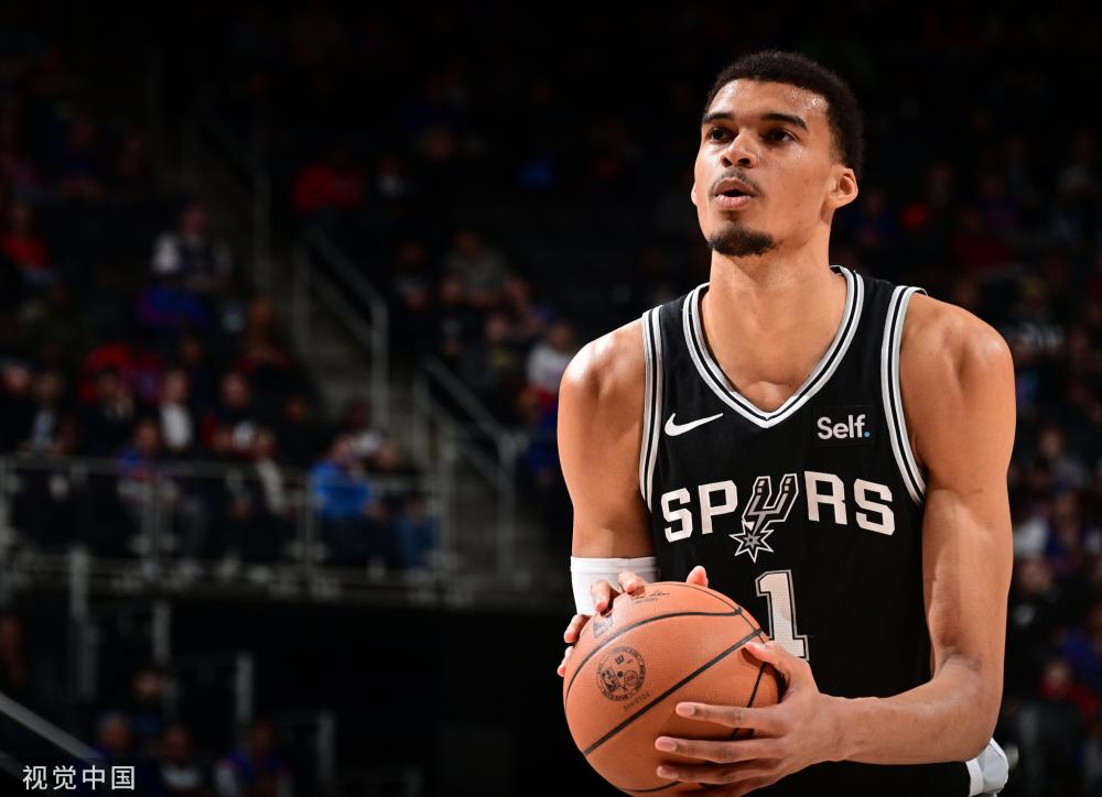 他不得不告 他不得不告