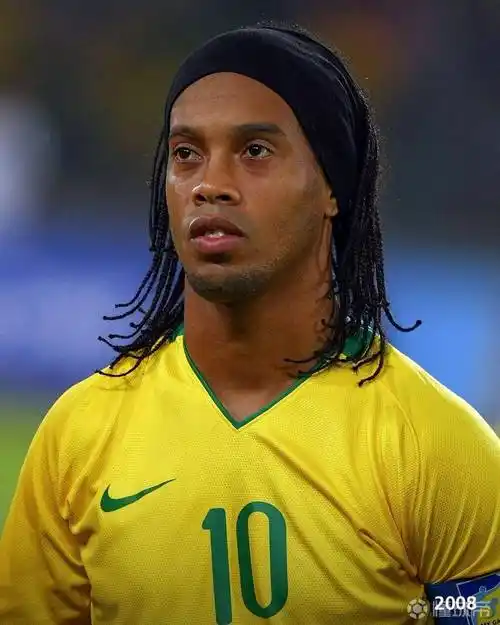 在其职业生 在其职业生